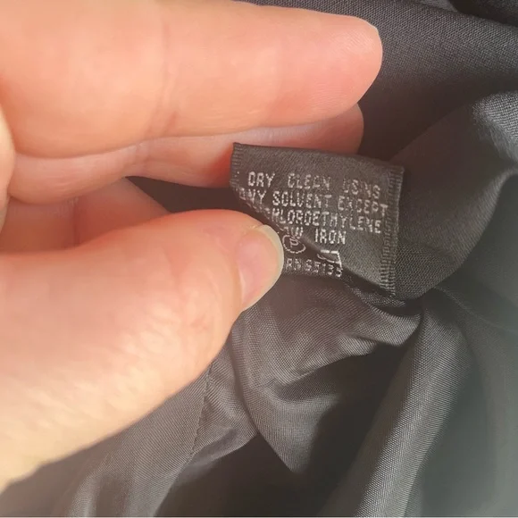 LAFAYETTE 148 New York $298 Black Virgin Wool Classic Pencil Skirt Size 12 EUC - Picture 7 of 7